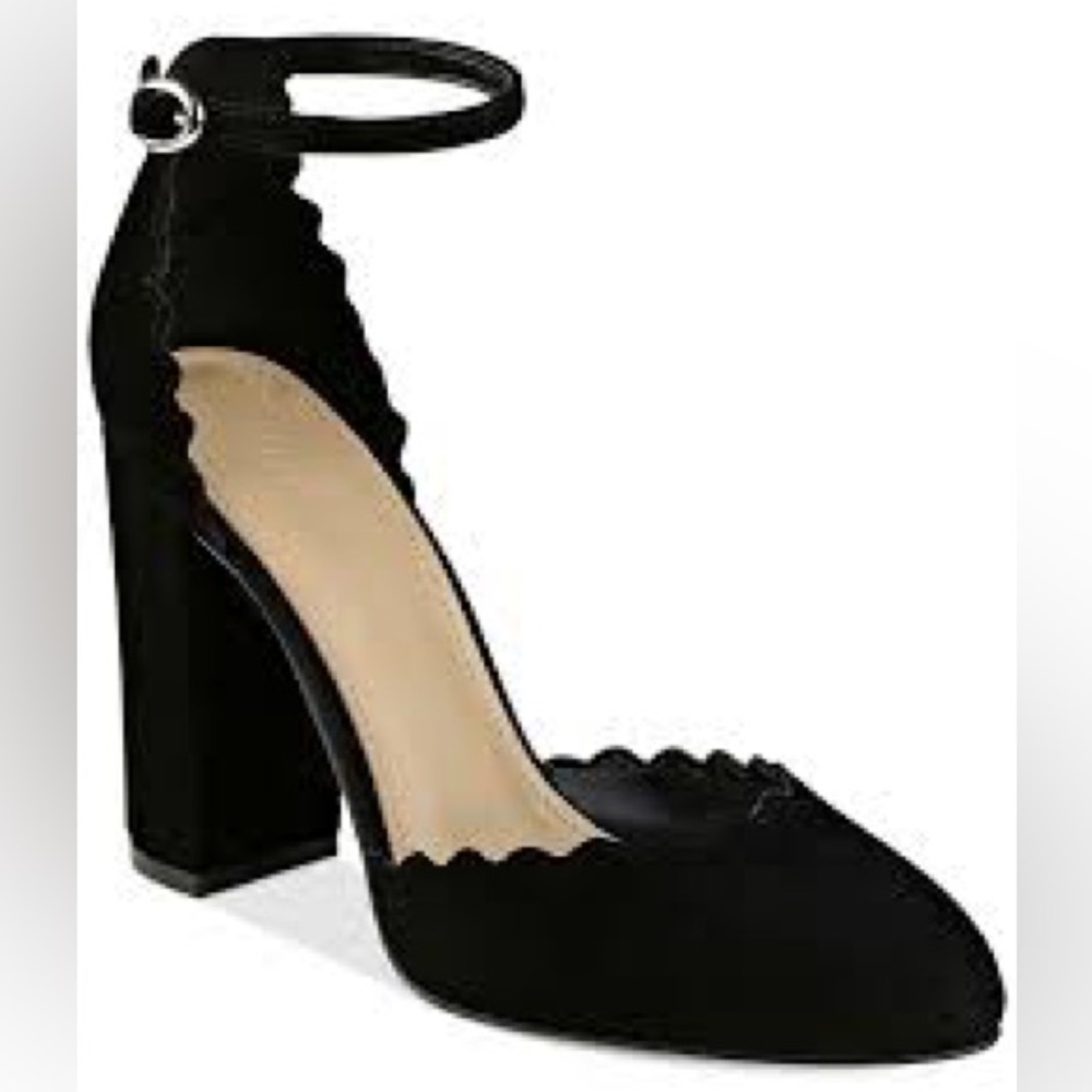 Marc Fisher Suede Black Scallop Pumps 7.5